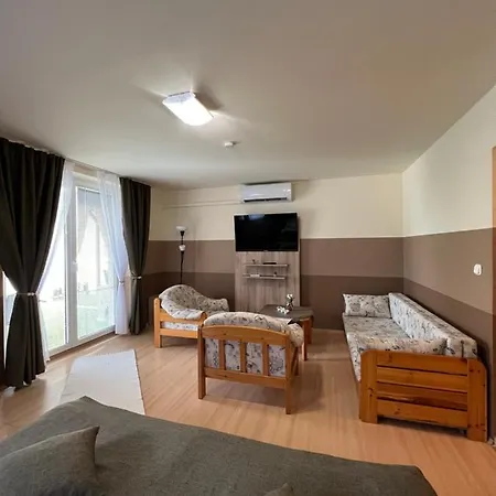 Holler Vendeghaz Ii. * Bük