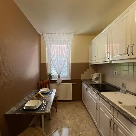 Holler Vendeghaz Ii. * Bük