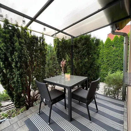 Holler Vendeghaz Ii.