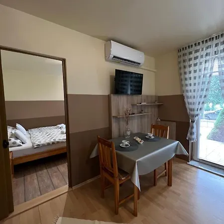 Holler Vendeghaz Ii. Bük