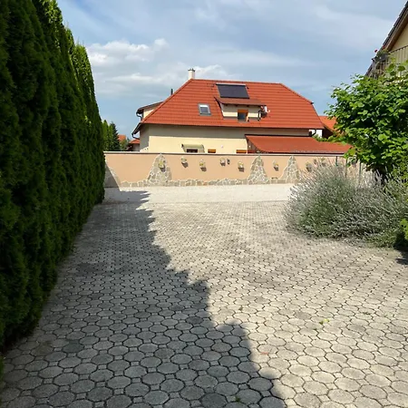 شقة Holler Vendeghaz Ii. Bük