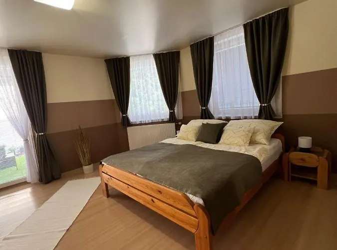Apartment Holler Vendeghaz Ii. *